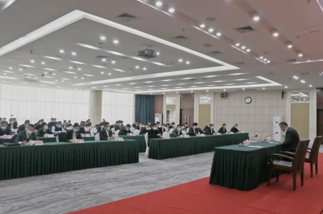 williamhill威廉希尔官网集团、温泉集团举办贯彻落实市第十三次党代会精神宣讲报告会(图1)